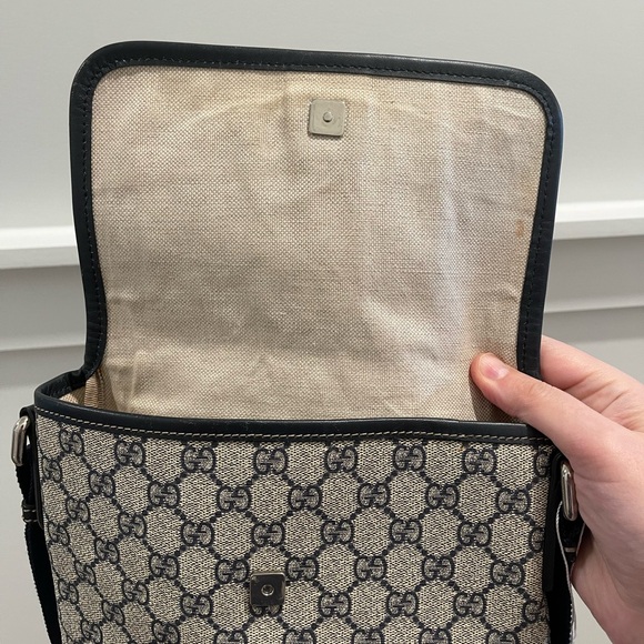 💎Authentic Gucci💎GG Monogram Crossbody Tote - Picture 8 of 12